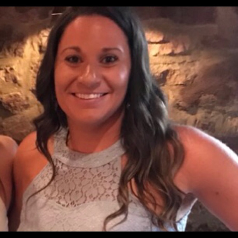 Meet your Posher, Alyssa